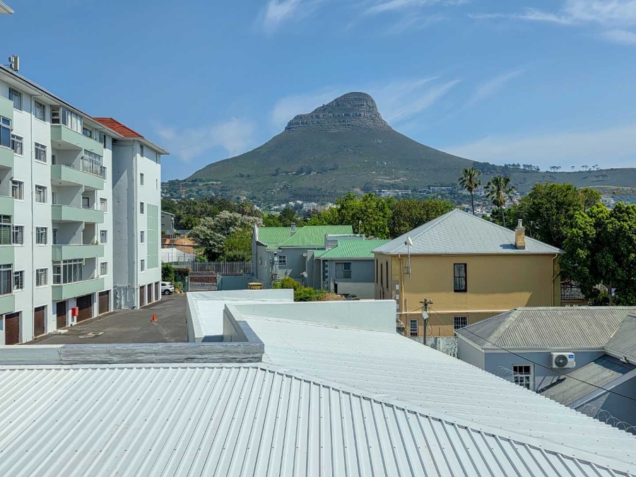 1 Bedroom Property for Sale in Oranjezicht Western Cape
